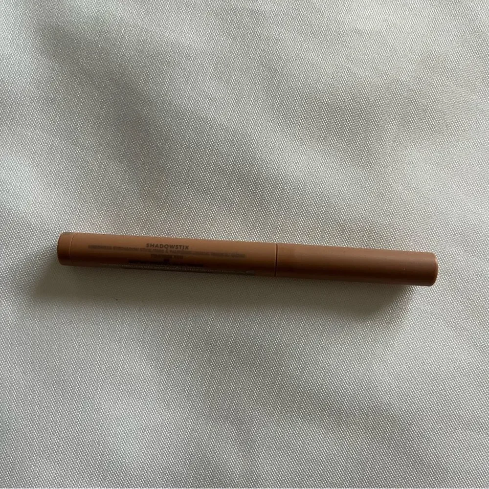 FENTY BEAUTY by Rihanna Shawdowstix Longwear Eyeshadow Stick Tira’Miss You NWT